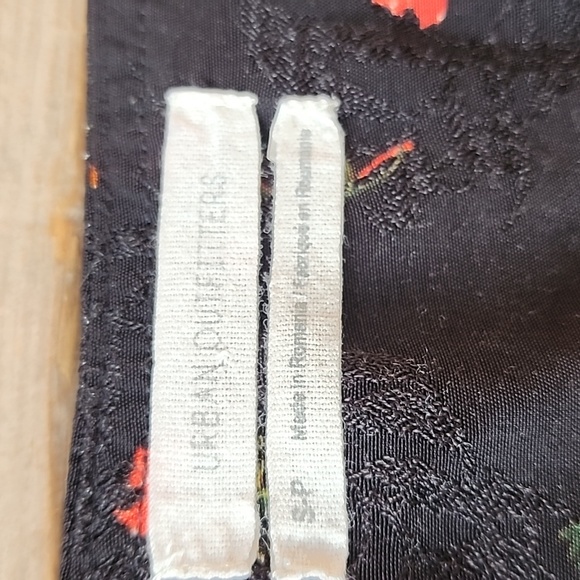 Urban Outfitters Long Sleeve Viscos Crop Top Size Small - Picture 3 of 11